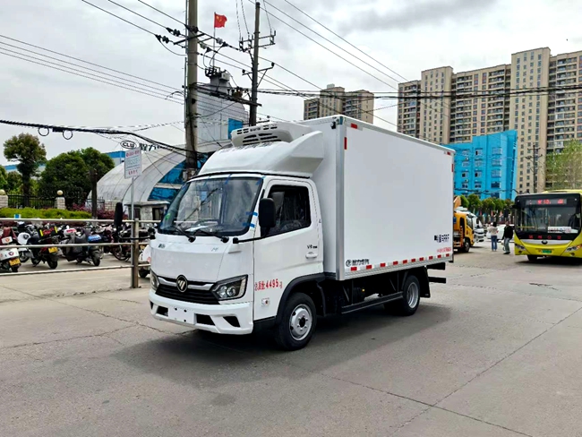 �������V��������س���3.7�ף�